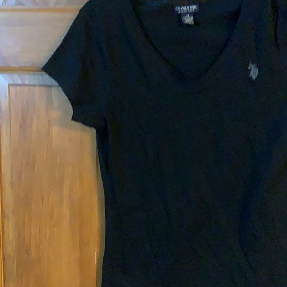 New USP Polo Assn Vneck tshirt M NWT - Picture 2 of 2
